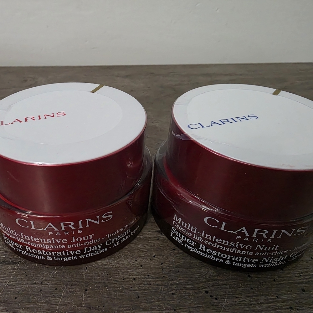 Clarins Multi intensive Super Restorative Day cream Night Cream Eye Gift Set - Picture 10 of 11